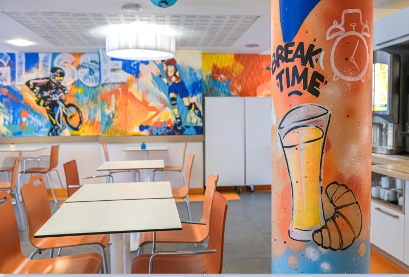 Ibis Budget Toulouse Aeroport Blagnac Exterior foto