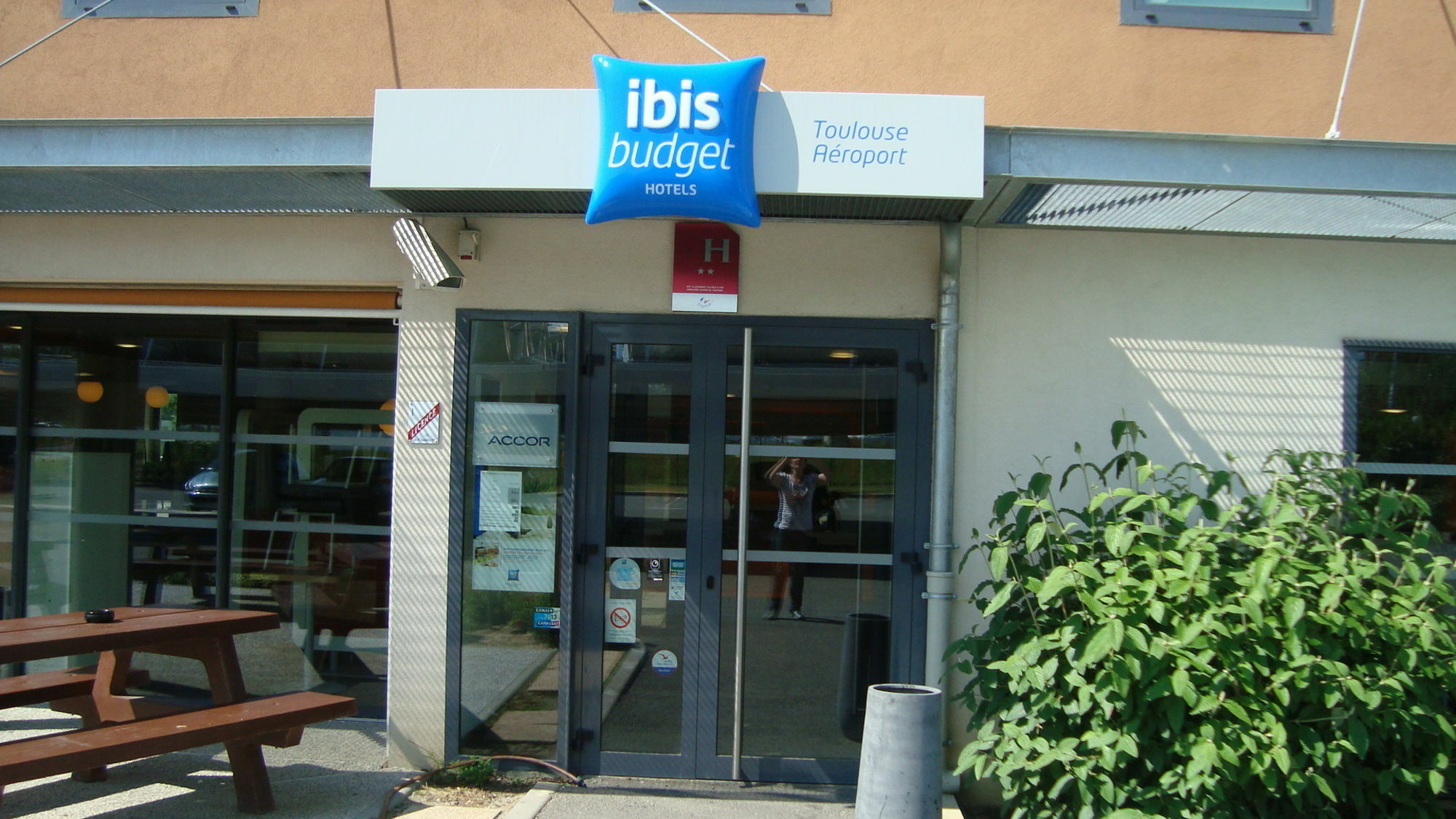 Ibis Budget Toulouse Aeroport Blagnac Exterior foto